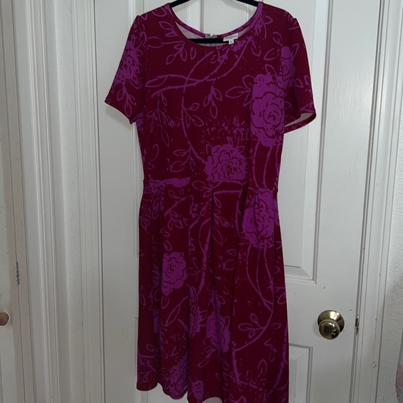 Dress - Picture 7 of 15